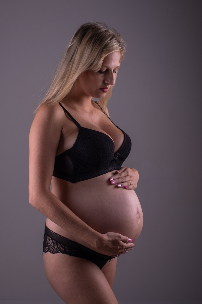 Photographe grossesse et maternité servian Béziers